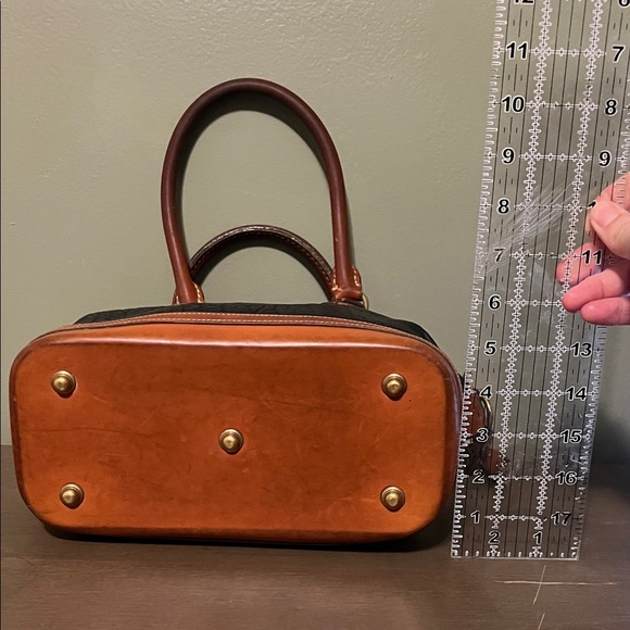 Dooney and Bourke Black and Brown Leather Handbag - Picture 3 of 12